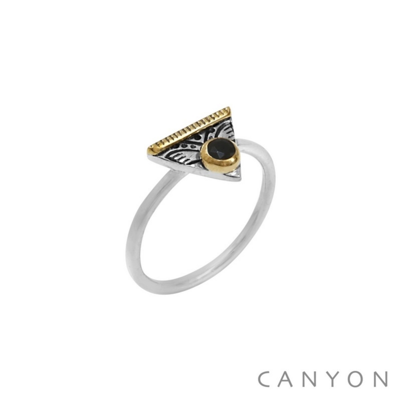 Bague Triangle noir