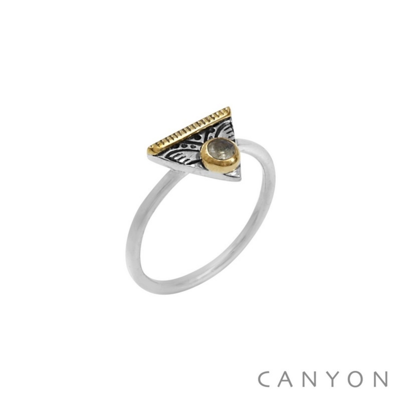 Bague Triangle blanc