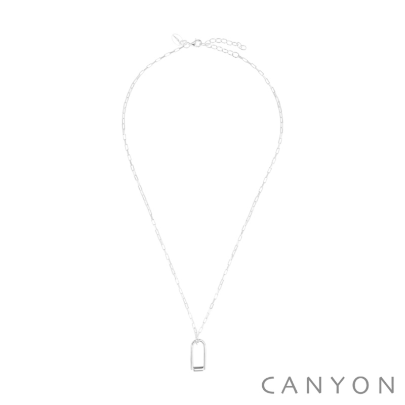 Collier Peyton